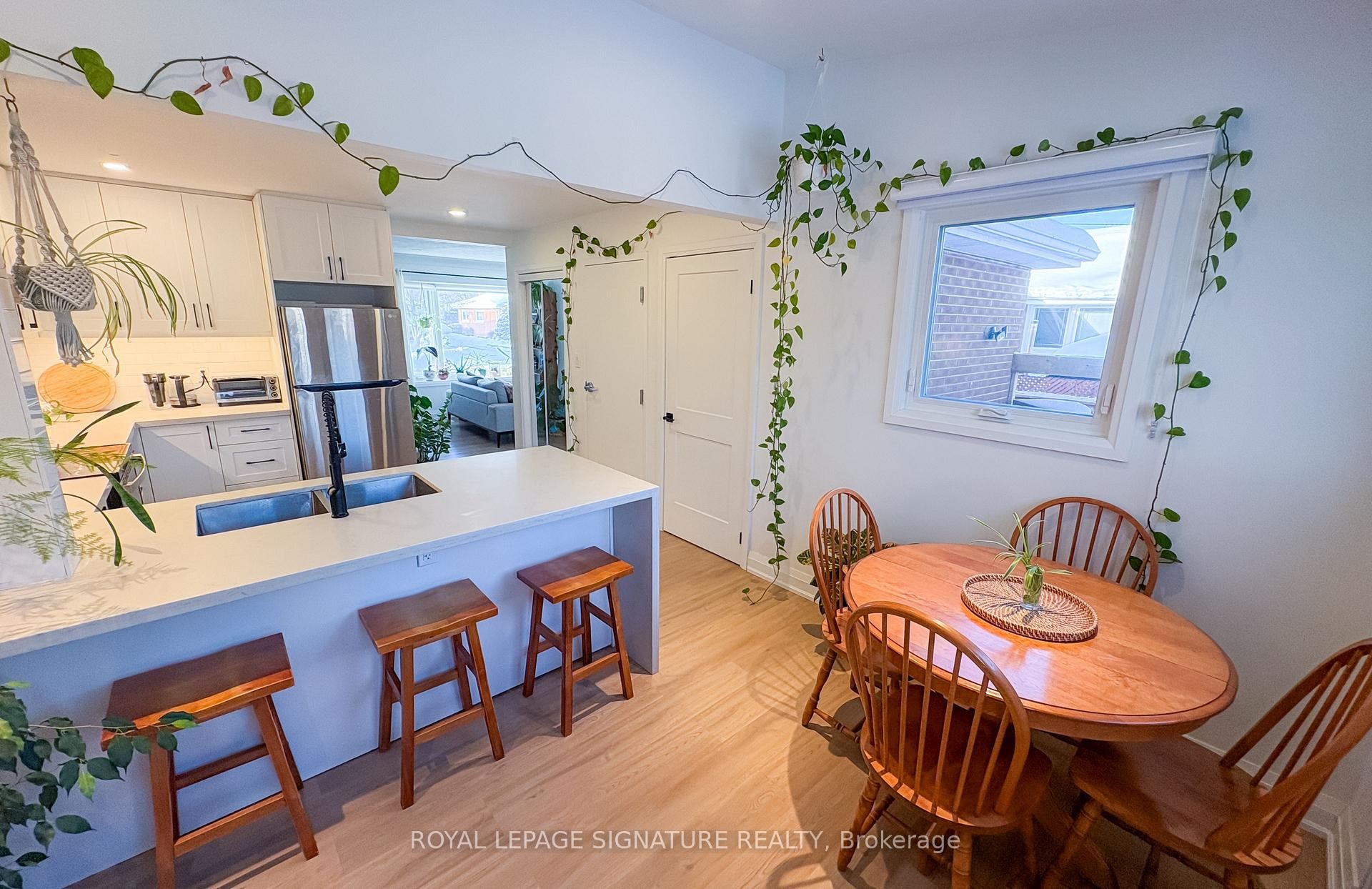 437 Upper Kenilworth Avenue, Hamilton, ON - Indoor