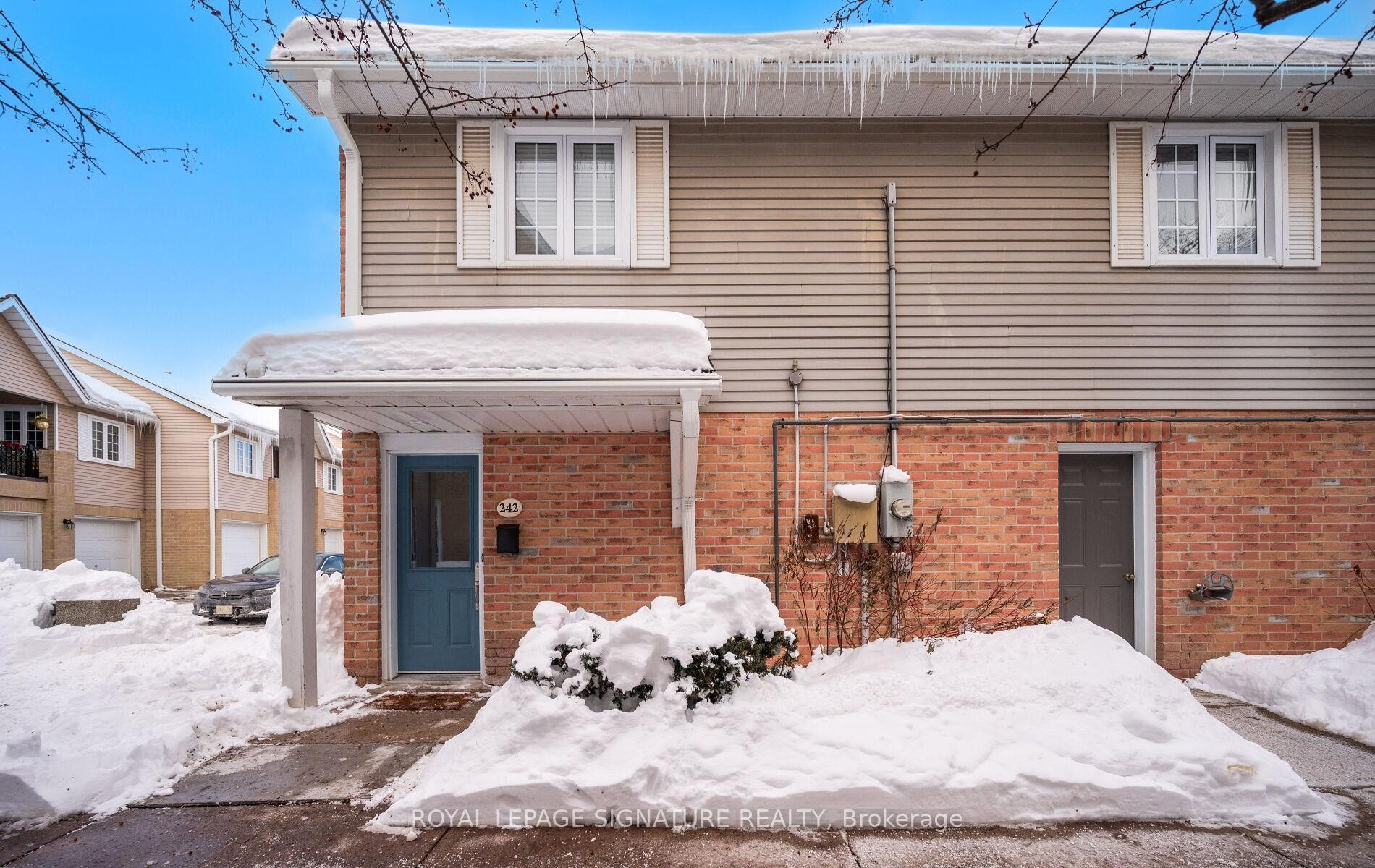 242-2110 Cleaver Avenue, Burlington, ON - Outdoor