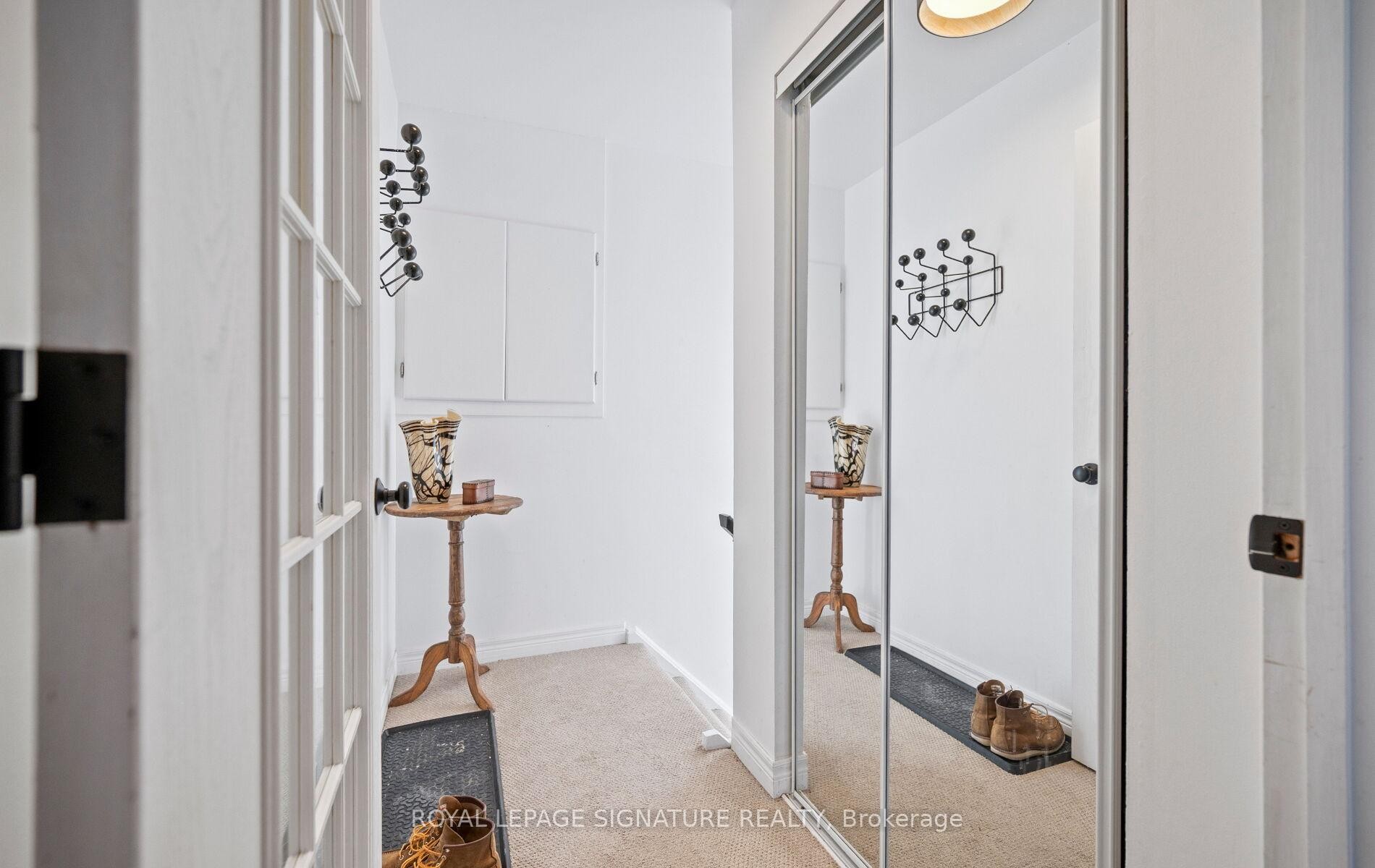 242-2110 Cleaver Avenue, Burlington, ON - Indoor Photo Showing Other Room