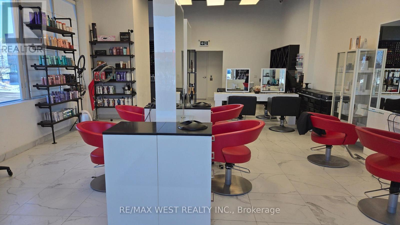 1 - 1903 Ironoak Way, Oakville, ON