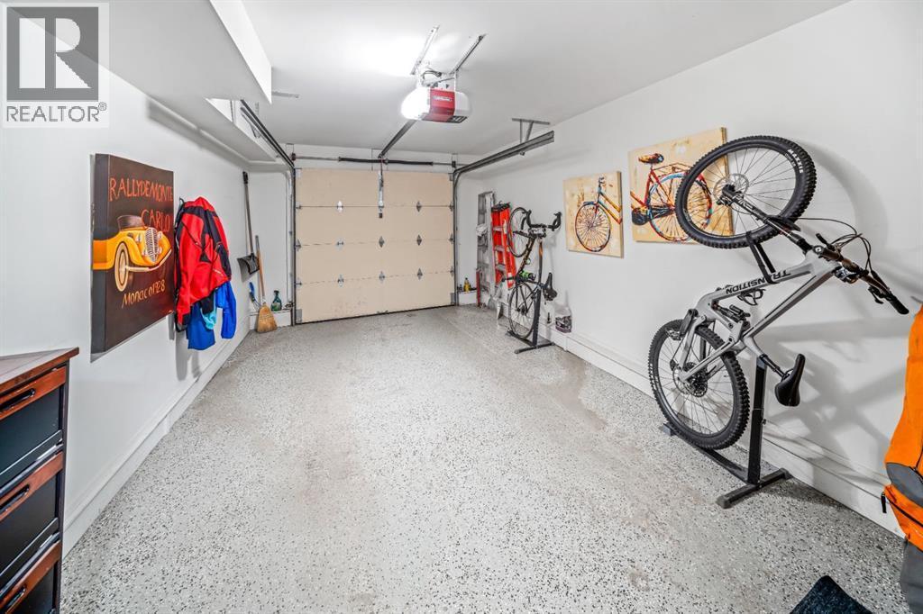 4, 810 3Rd Street, Canmore, AB - Indoor Photo Showing Garage