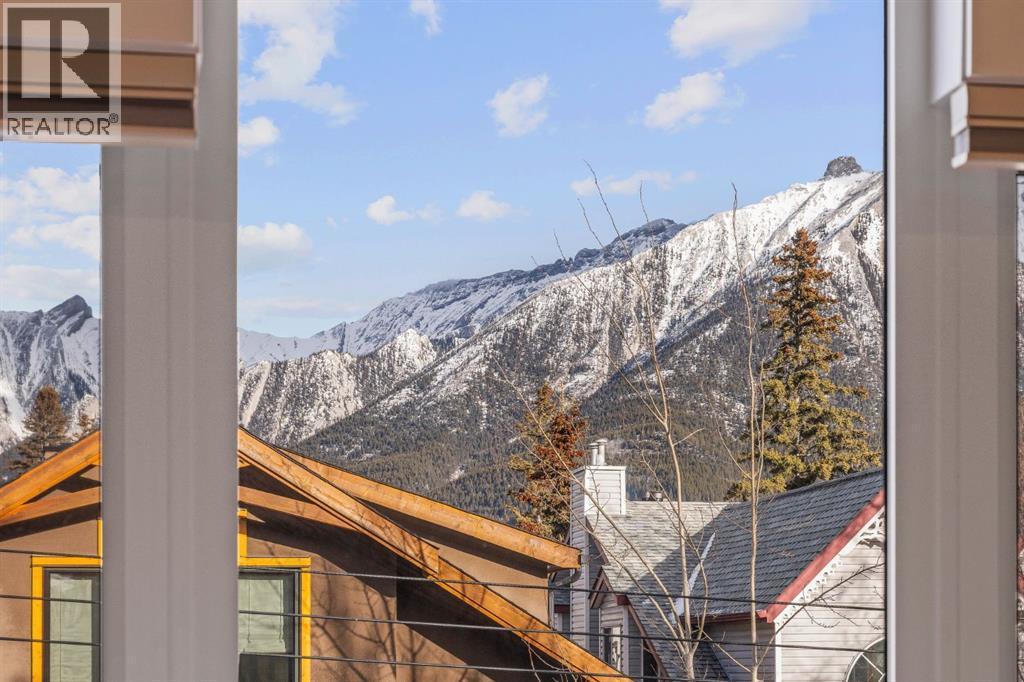 4, 810 3Rd Street, Canmore, AB -