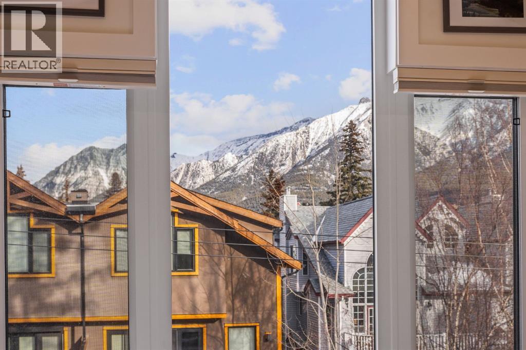 4, 810 3Rd Street, Canmore, AB -