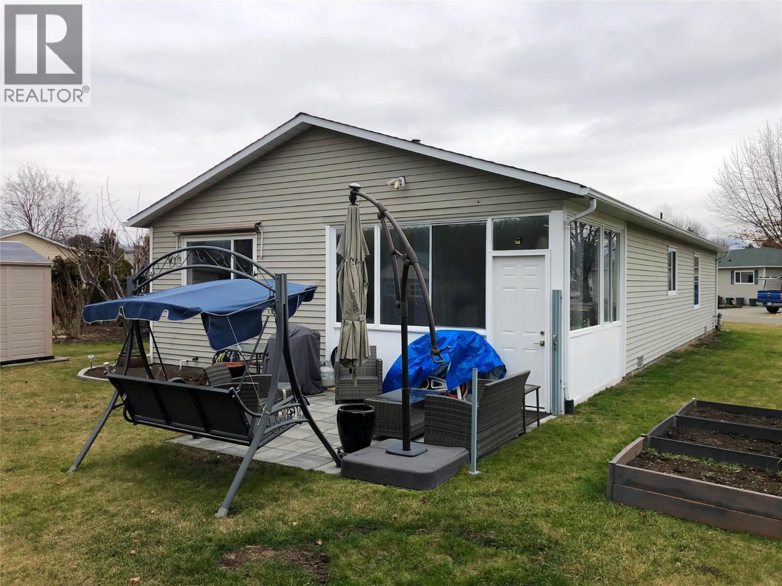 1255 Raymer Avenue Unit# 572, Kelowna, BC - Outdoor With Deck Patio Veranda With Exterior