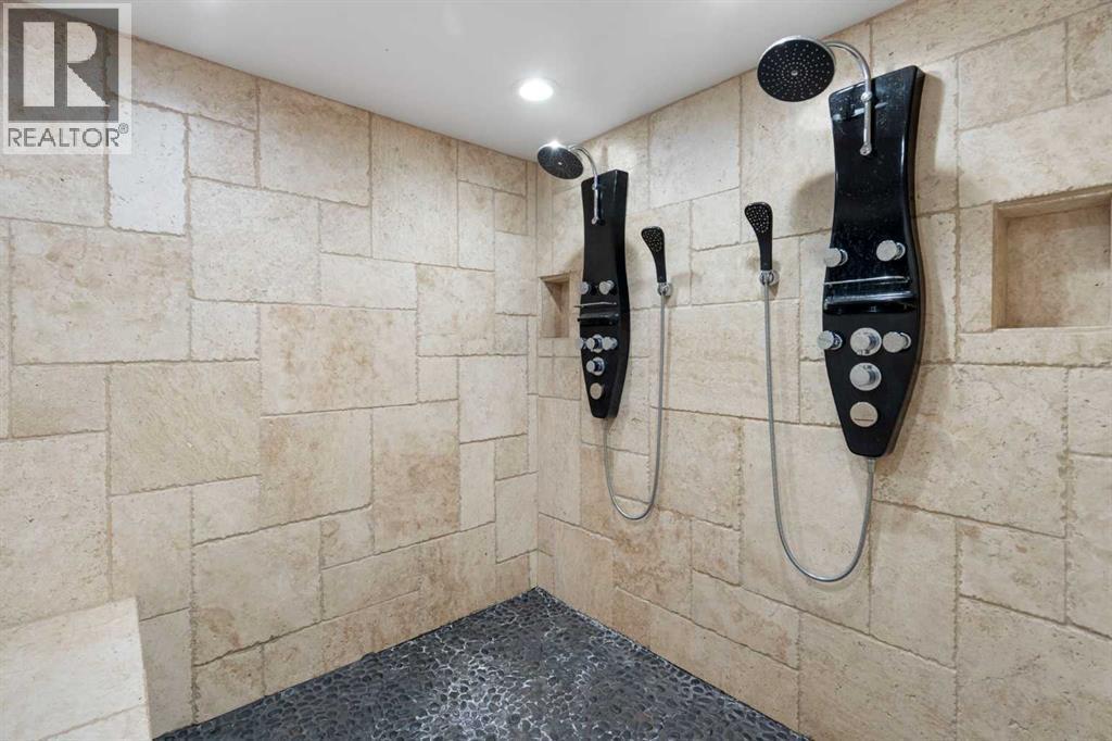 284226 Township Road 254, Rural Rocky View County, AB - Indoor Photo Showing Bathroom