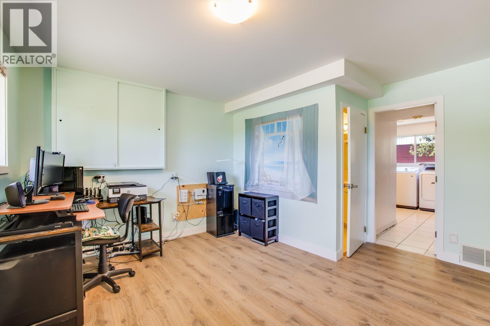 3088 Beverly Place, West Kelowna, BC - Indoor Photo Showing Office