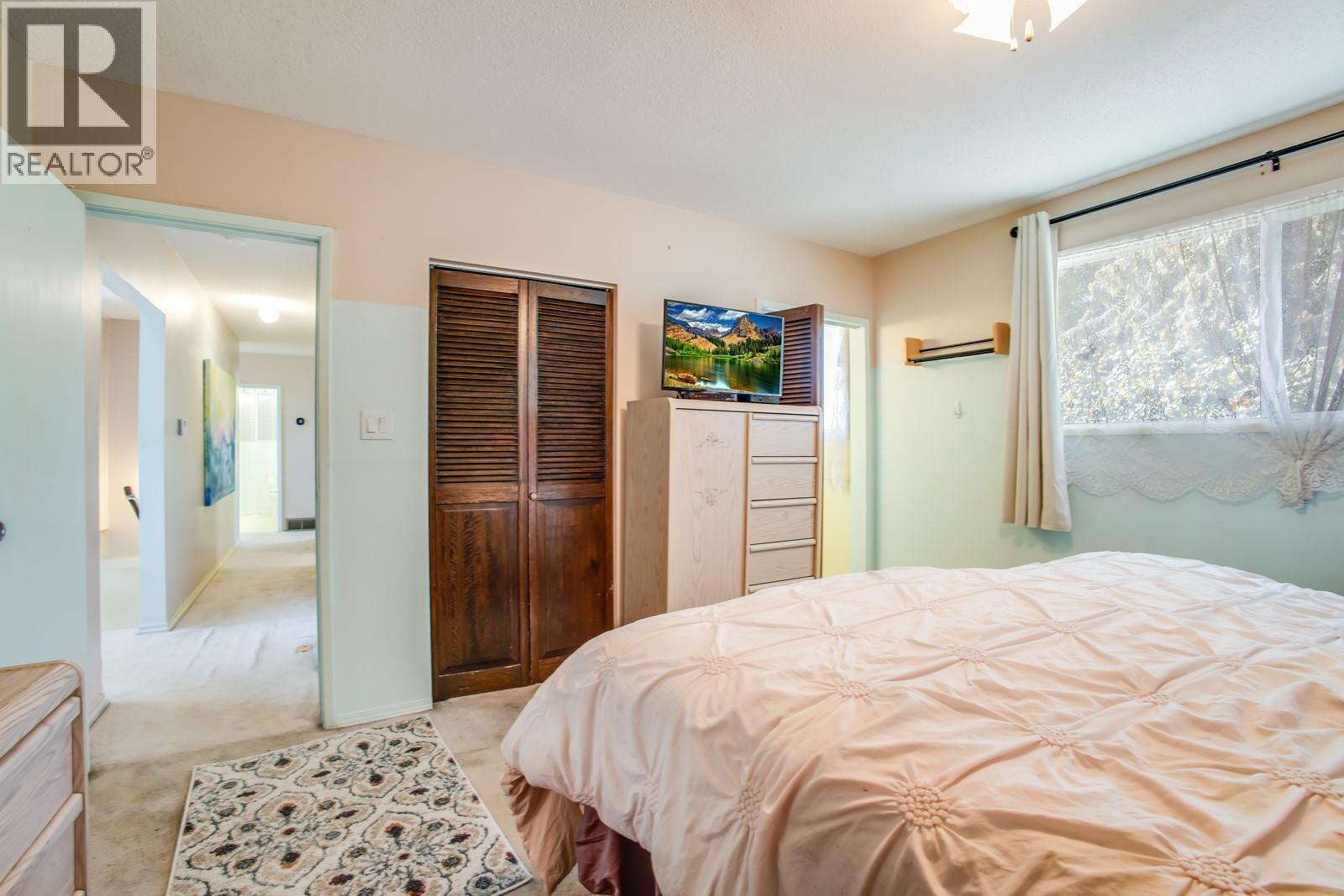 3088 Beverly Place, West Kelowna, BC - Indoor Photo Showing Bedroom