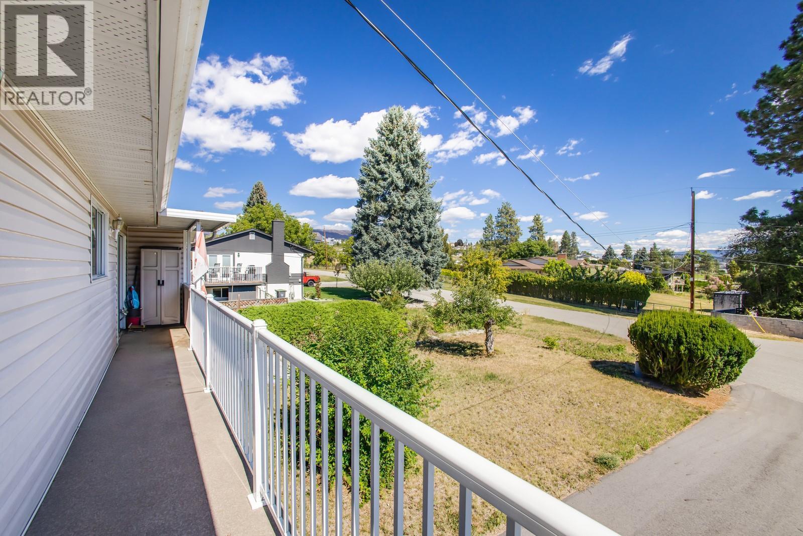 3088 Beverly Place, West Kelowna, BC - Outdoor