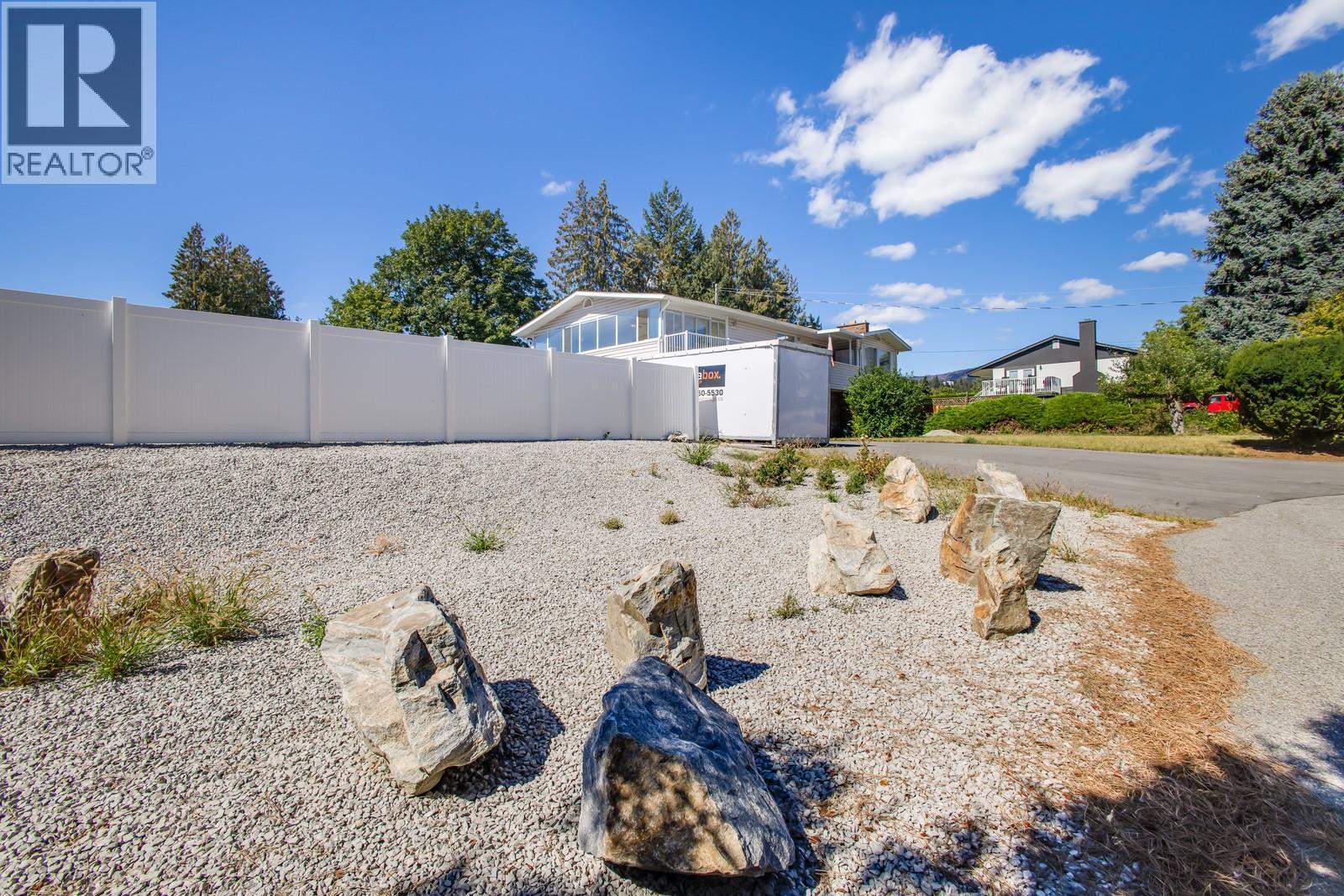 3088 Beverly Place, West Kelowna, BC - Outdoor