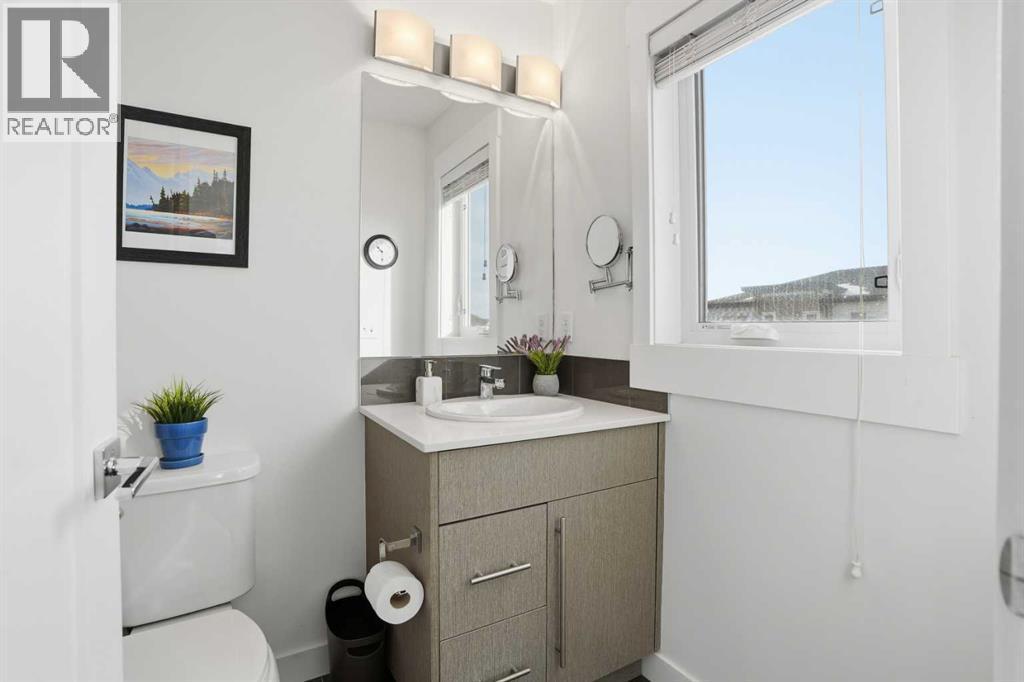 Primary suite - 70, 111 Rainbow Falls Gate, Chestermere, AB - Indoor Photo Showing Bathroom