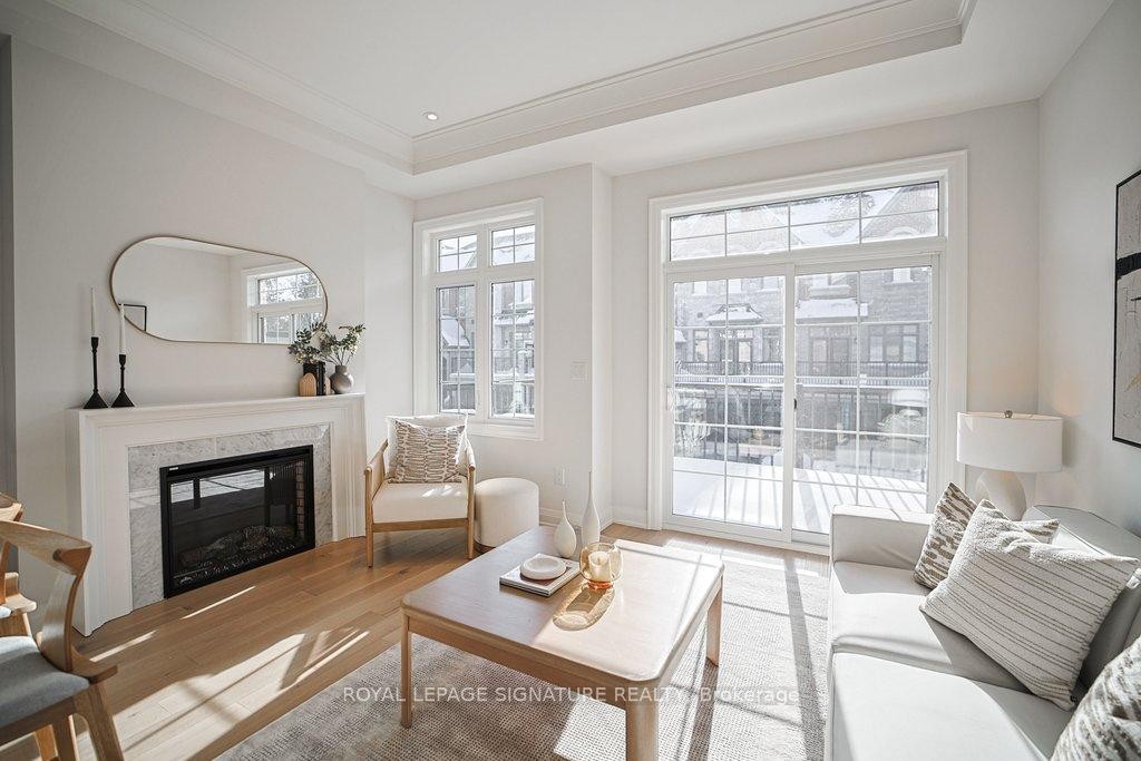 4163 Major Mackenzie Drive E, Markham, ON - Indoor Photo Showing Living Room With Fireplace