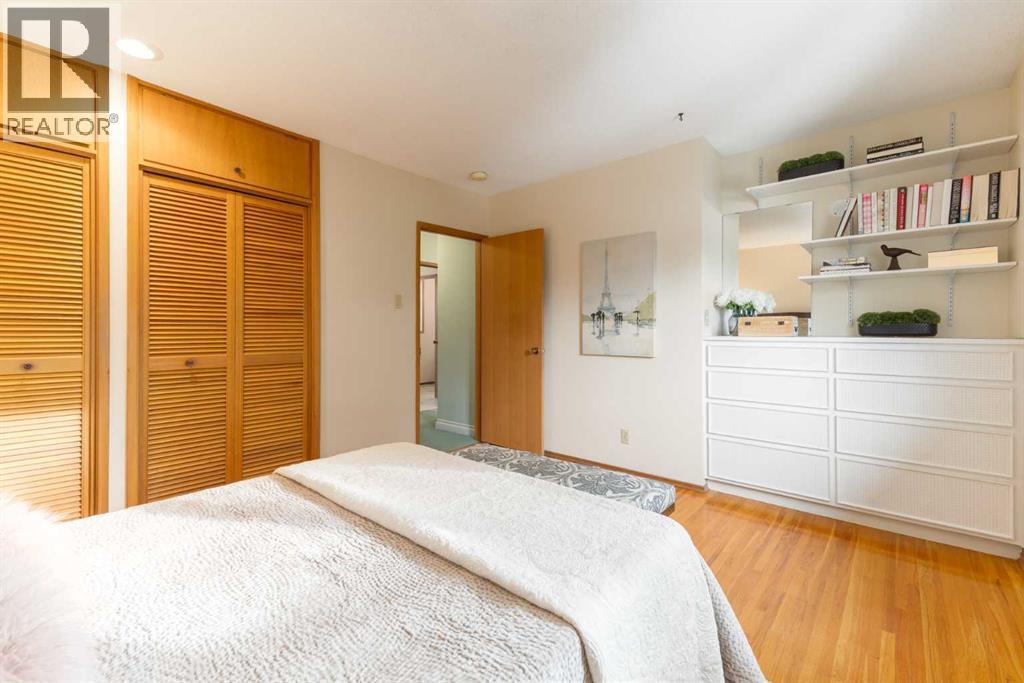 6701 Laird Court Sw, Calgary, AB - Indoor Photo Showing Bedroom