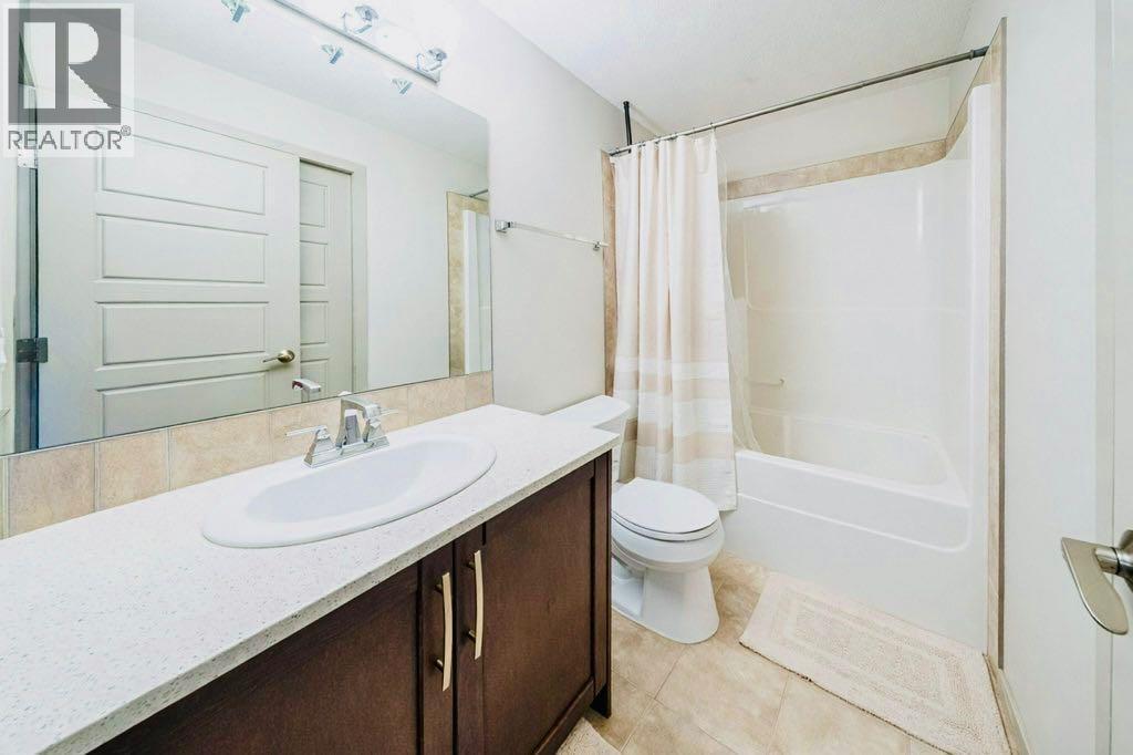 78 Caribou Crescent, Red Deer, AB - Indoor Photo Showing Bathroom