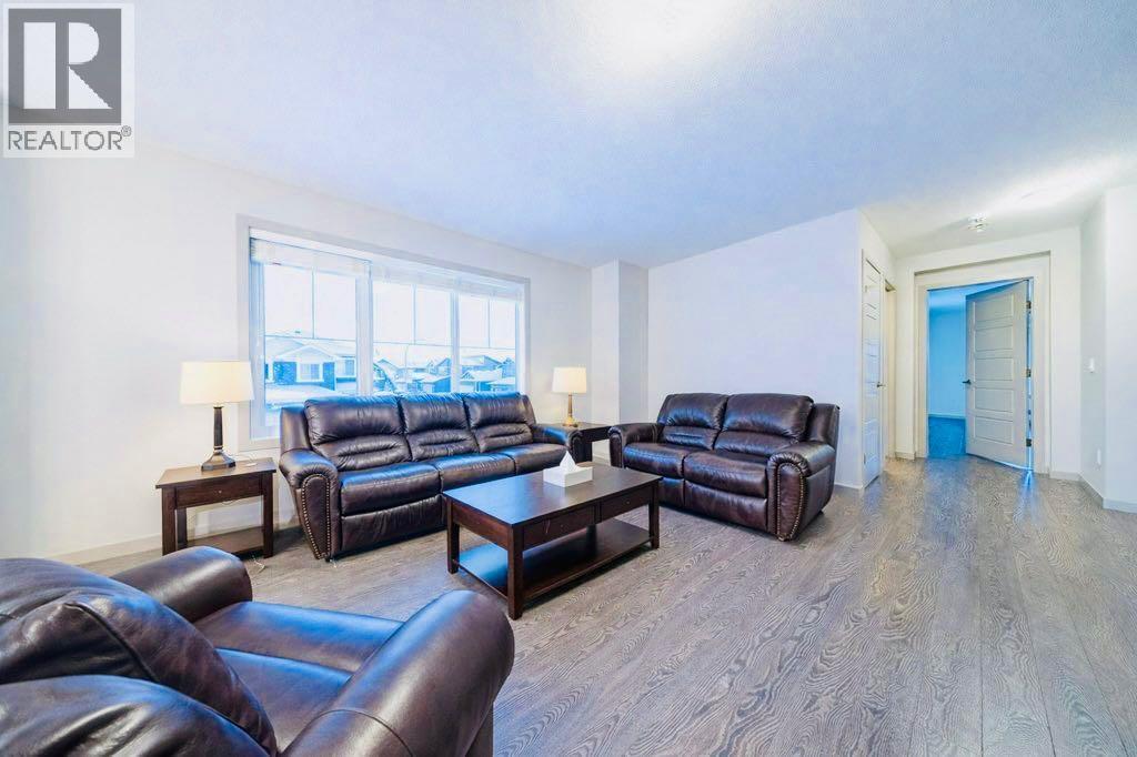 78 Caribou Crescent, Red Deer, AB - Indoor Photo Showing Living Room
