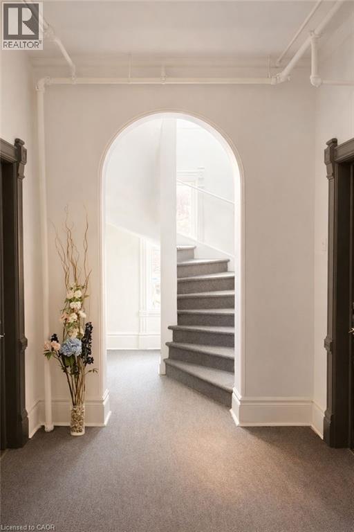 44 Weber Street W, Kitchener, ON - Indoor Photo Showing Other Room
