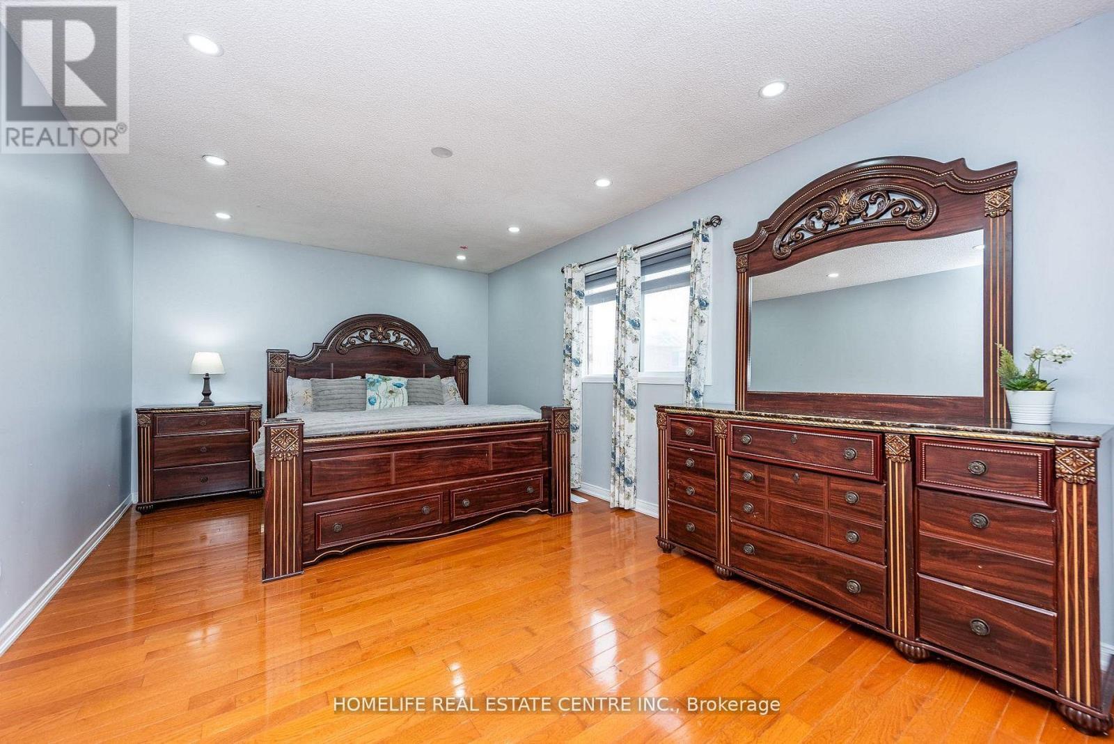 108 Fairhill Avenue, Brampton, ON - Indoor Photo Showing Bedroom