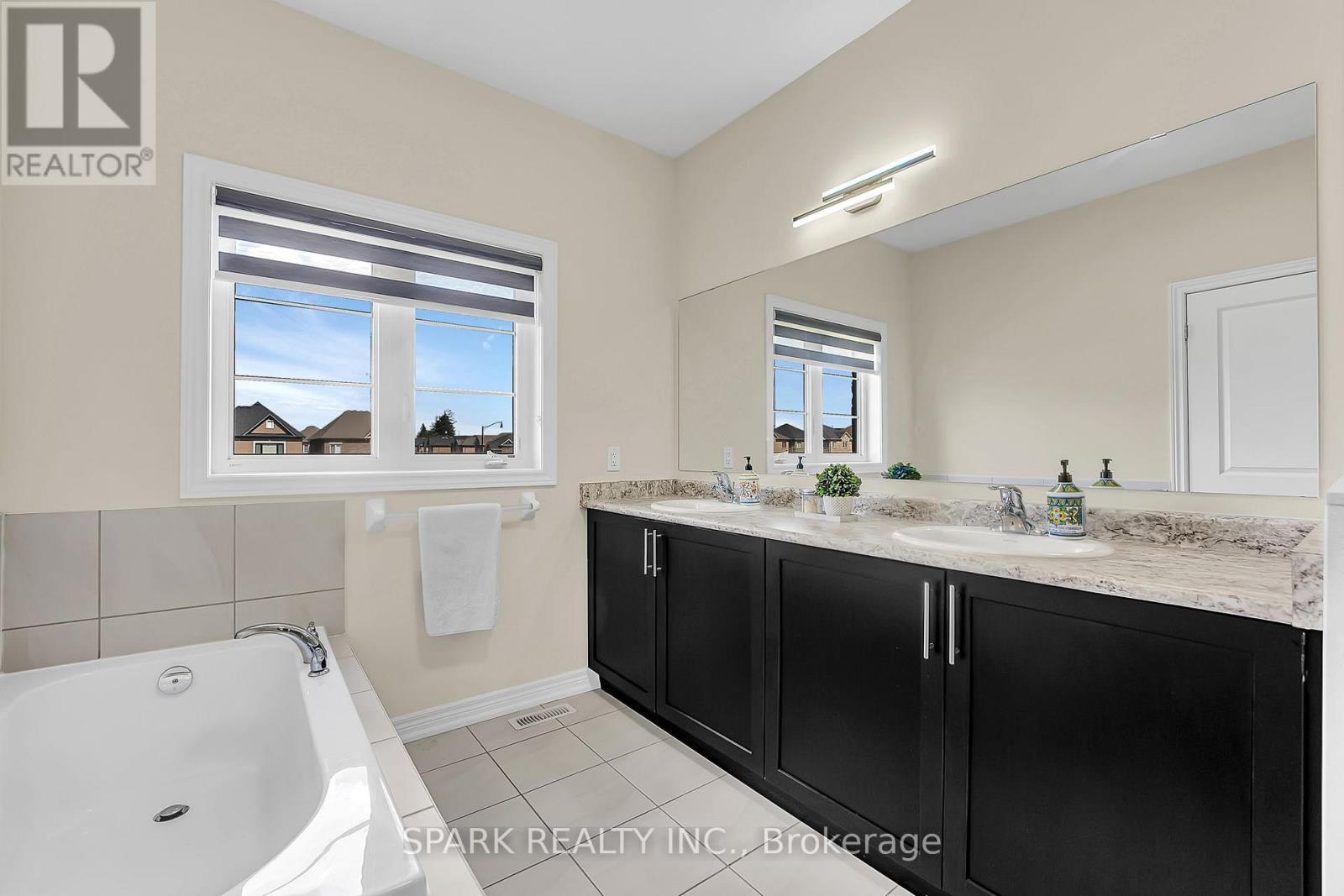 5 Boathouse Road, Brampton, ON - Indoor Photo Showing Bathroom