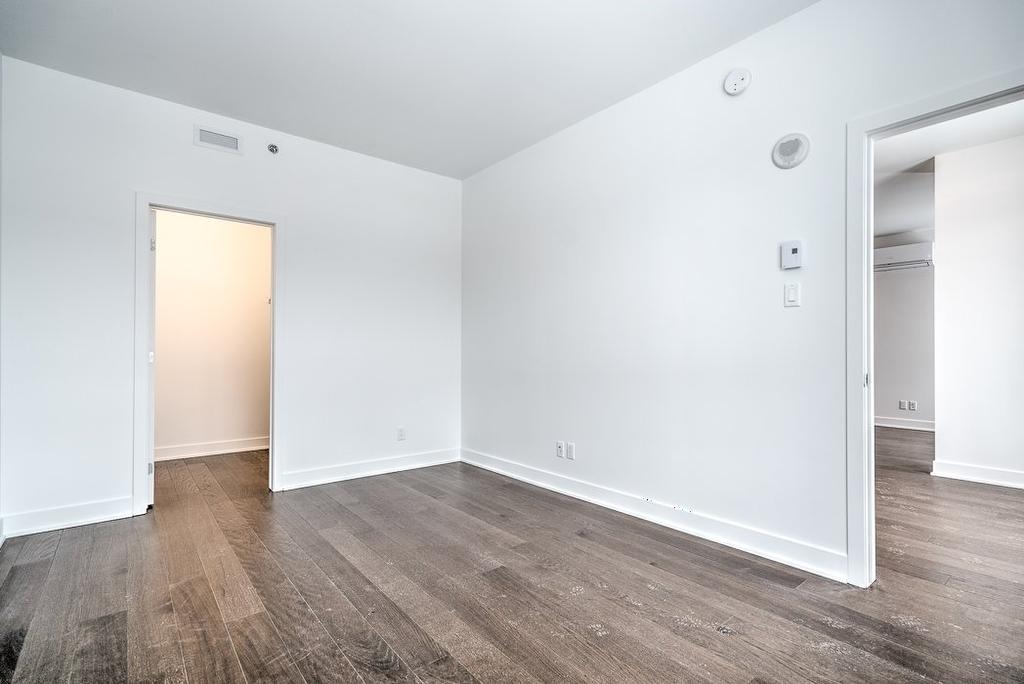 Chambre à coucher principale - 602-1700 Rue Viola-Desmond, Montréal (Lasalle), QC - Indoor Photo Showing Other Room