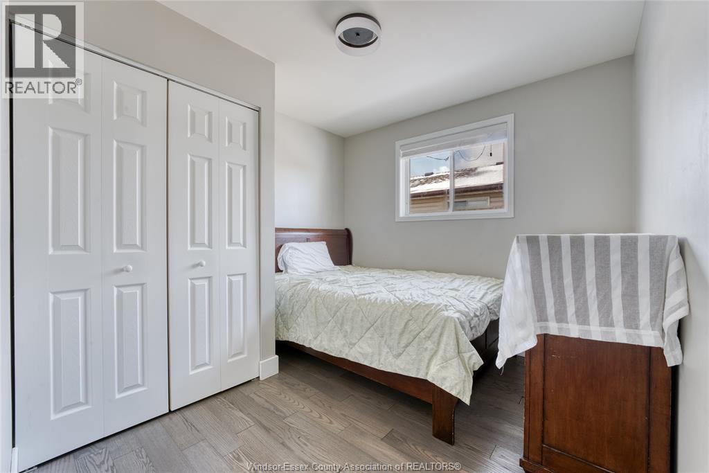 2901 Robillard Cresent, Windsor, ON - Indoor Photo Showing Bedroom