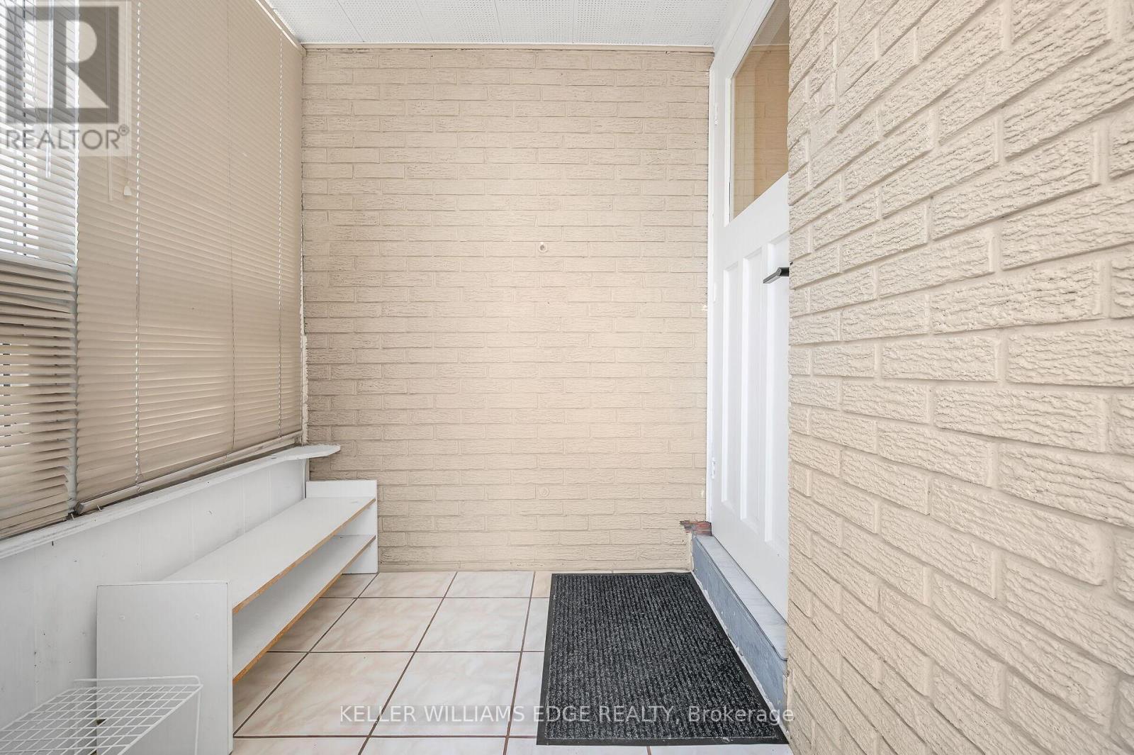 525 Britannia Avenue, Hamilton, ON - Indoor Photo Showing Other Room