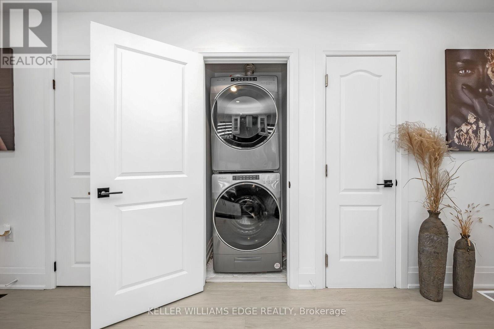 525 Britannia Avenue, Hamilton, ON - Indoor Photo Showing Laundry Room
