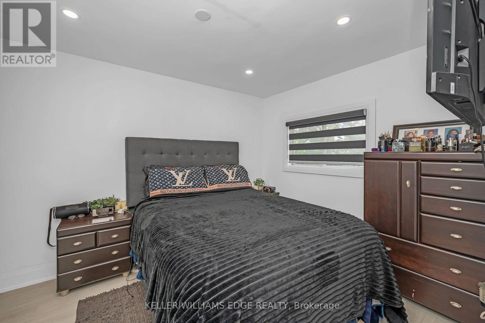 525 Britannia Avenue, Hamilton, ON - Indoor Photo Showing Bedroom