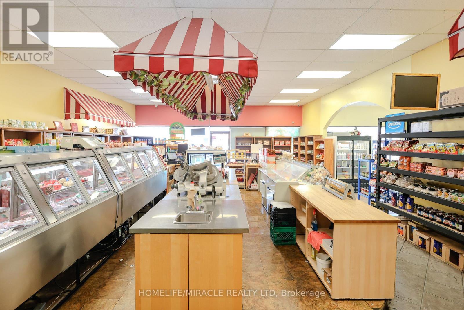 1 & 2 - 754 Queenston Road, Hamilton, ON