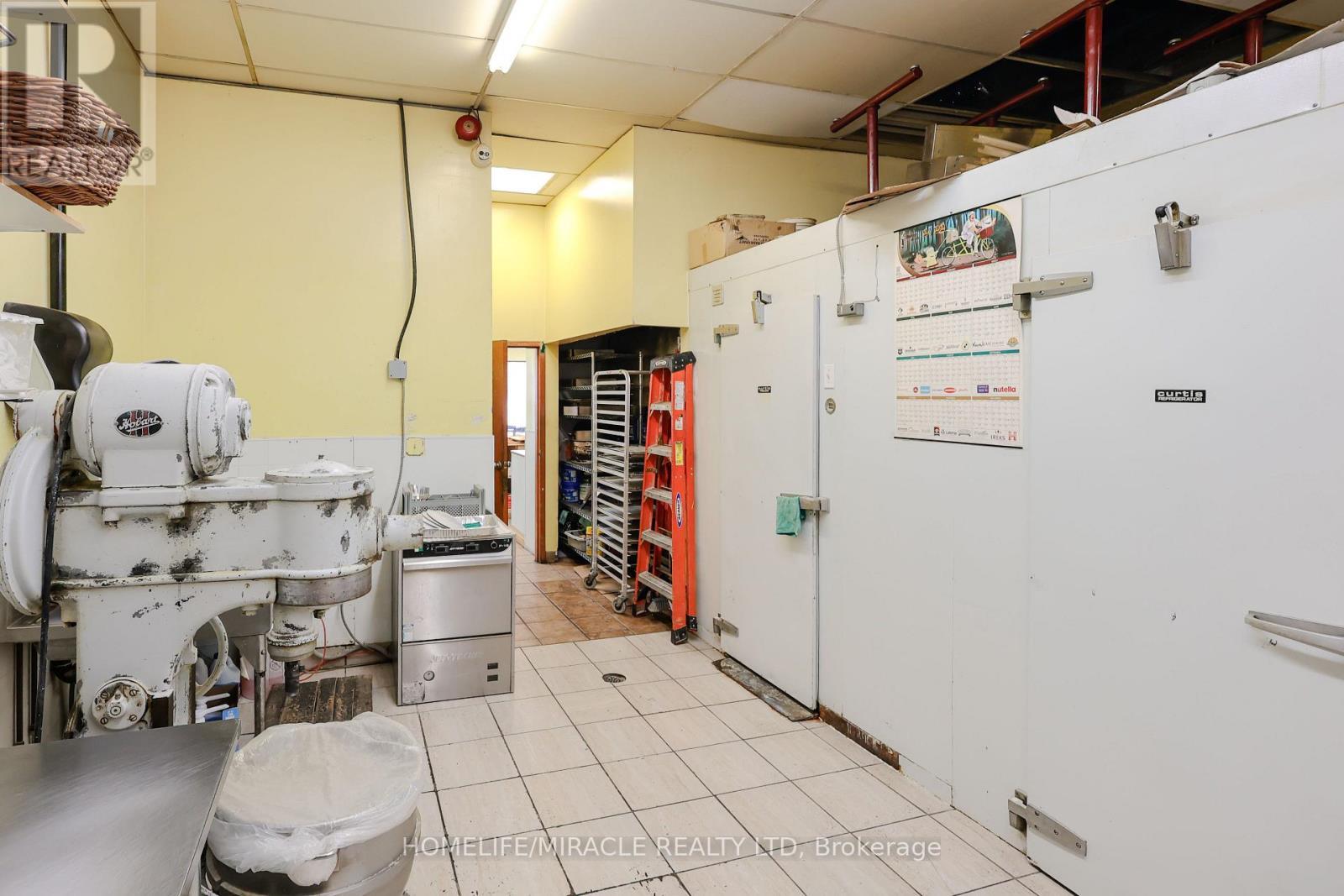 1 & 2 - 754 Queenston Road, Hamilton, ON