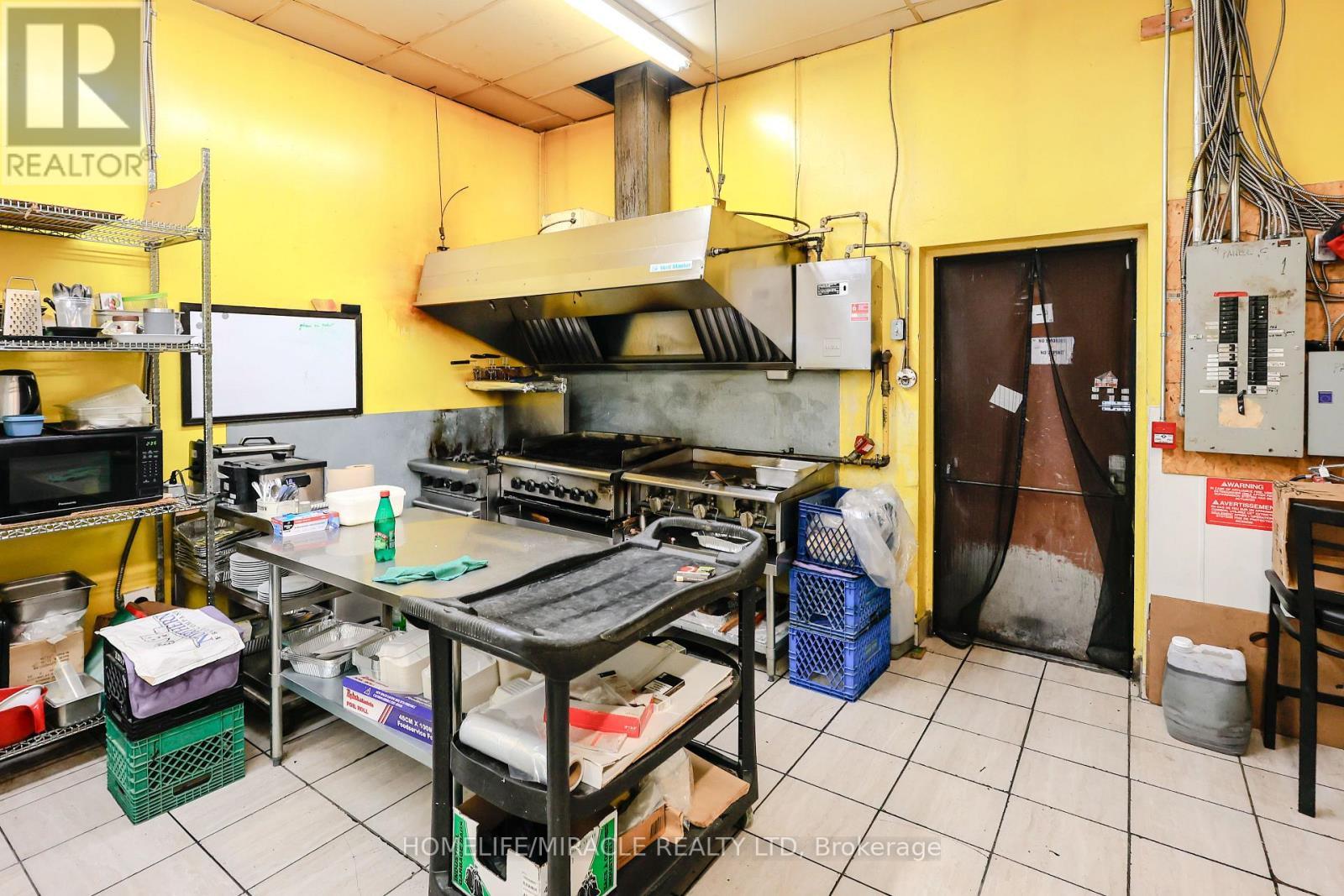 1 & 2 - 754 Queenston Road, Hamilton, ON