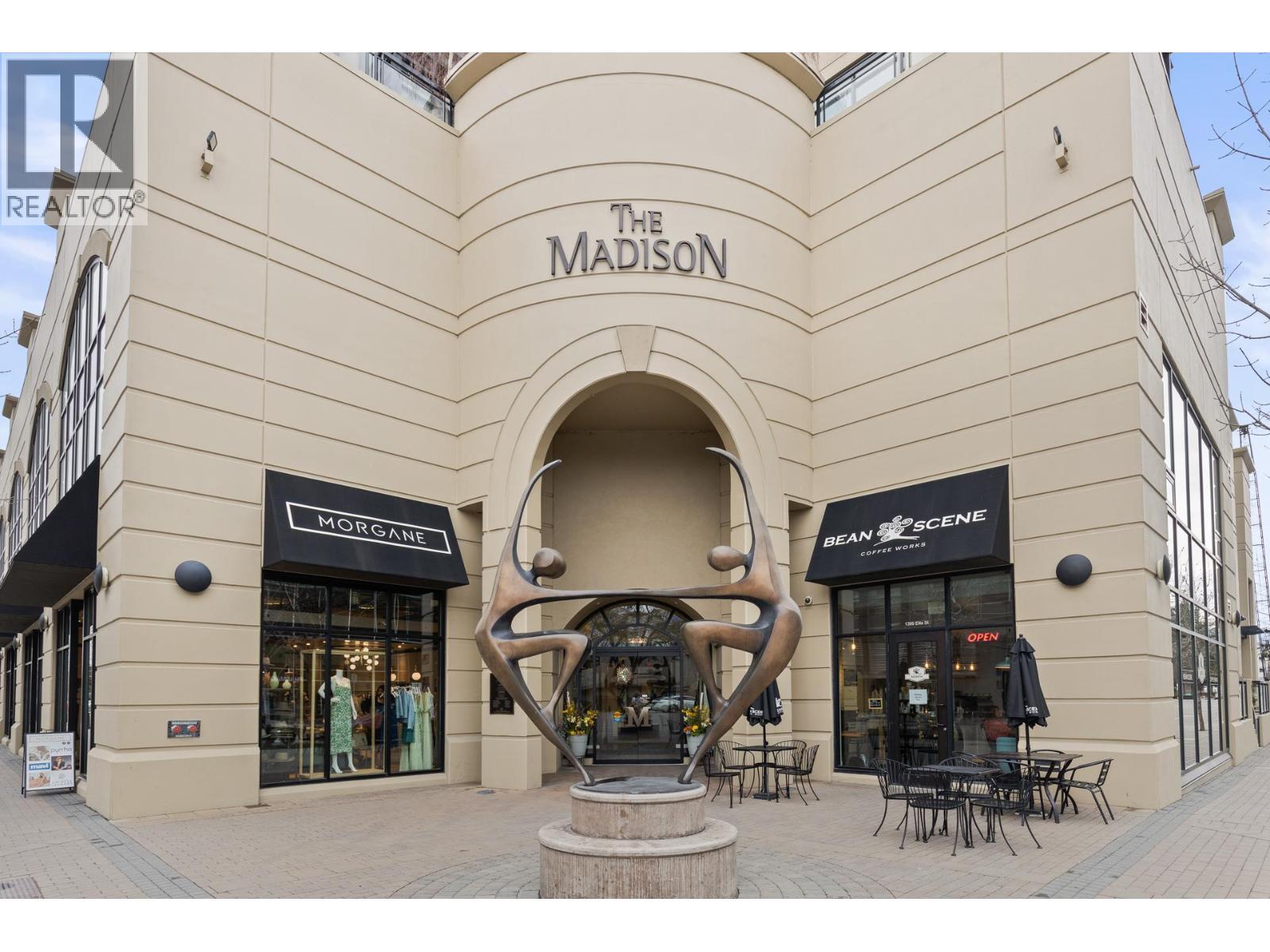 Building Entrance - 1395 Ellis Street Unit# 506, Kelowna, BC -