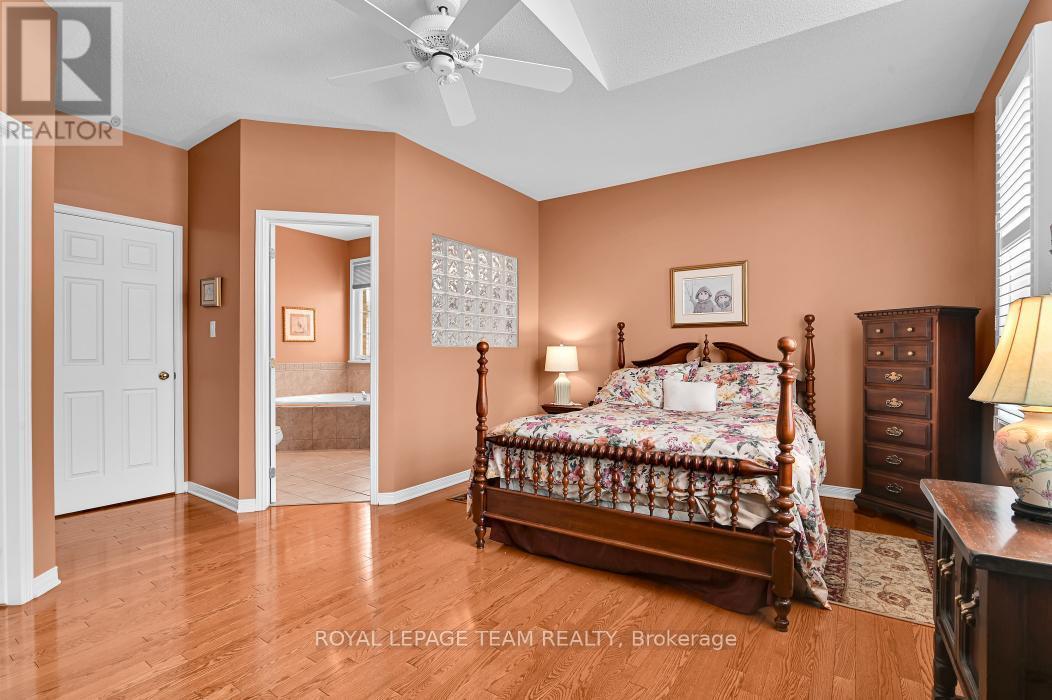 5 Wersch Lane, Ottawa, ON - Indoor Photo Showing Bedroom