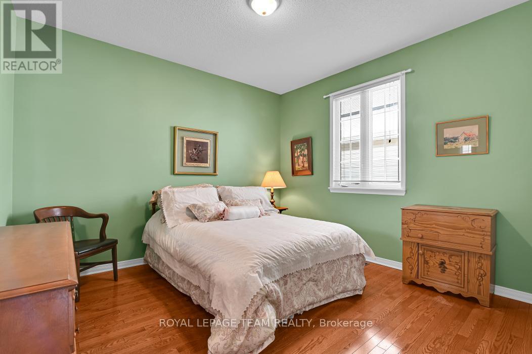 5 Wersch Lane, Ottawa, ON - Indoor Photo Showing Bedroom