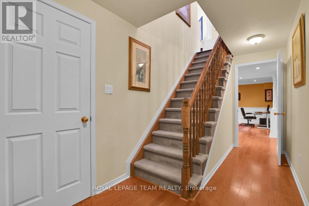 5 Wersch Lane, Ottawa, ON - Indoor Photo Showing Other Room