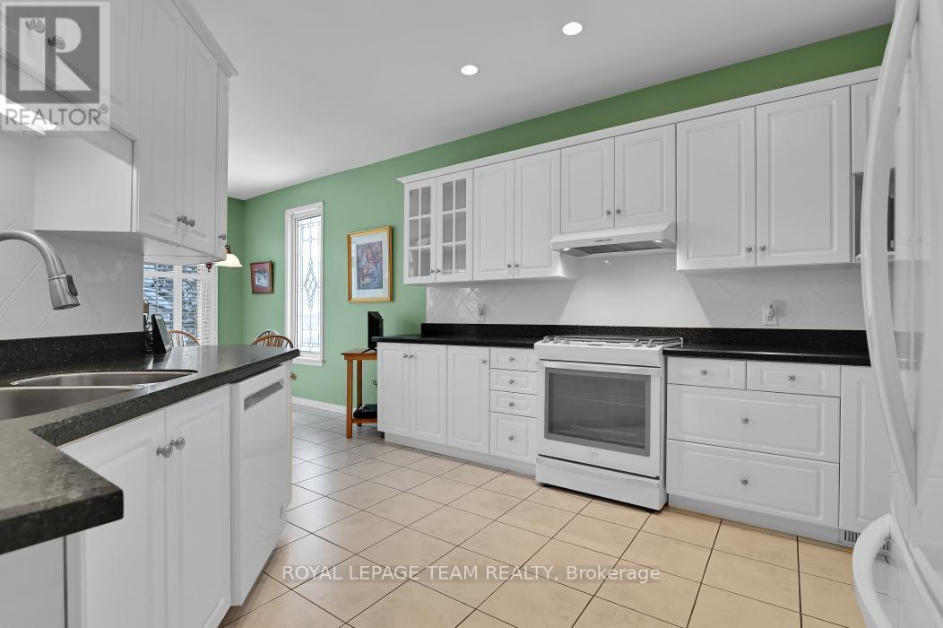 5 Wersch Lane, Ottawa, ON - Indoor Photo Showing Kitchen With Double Sink