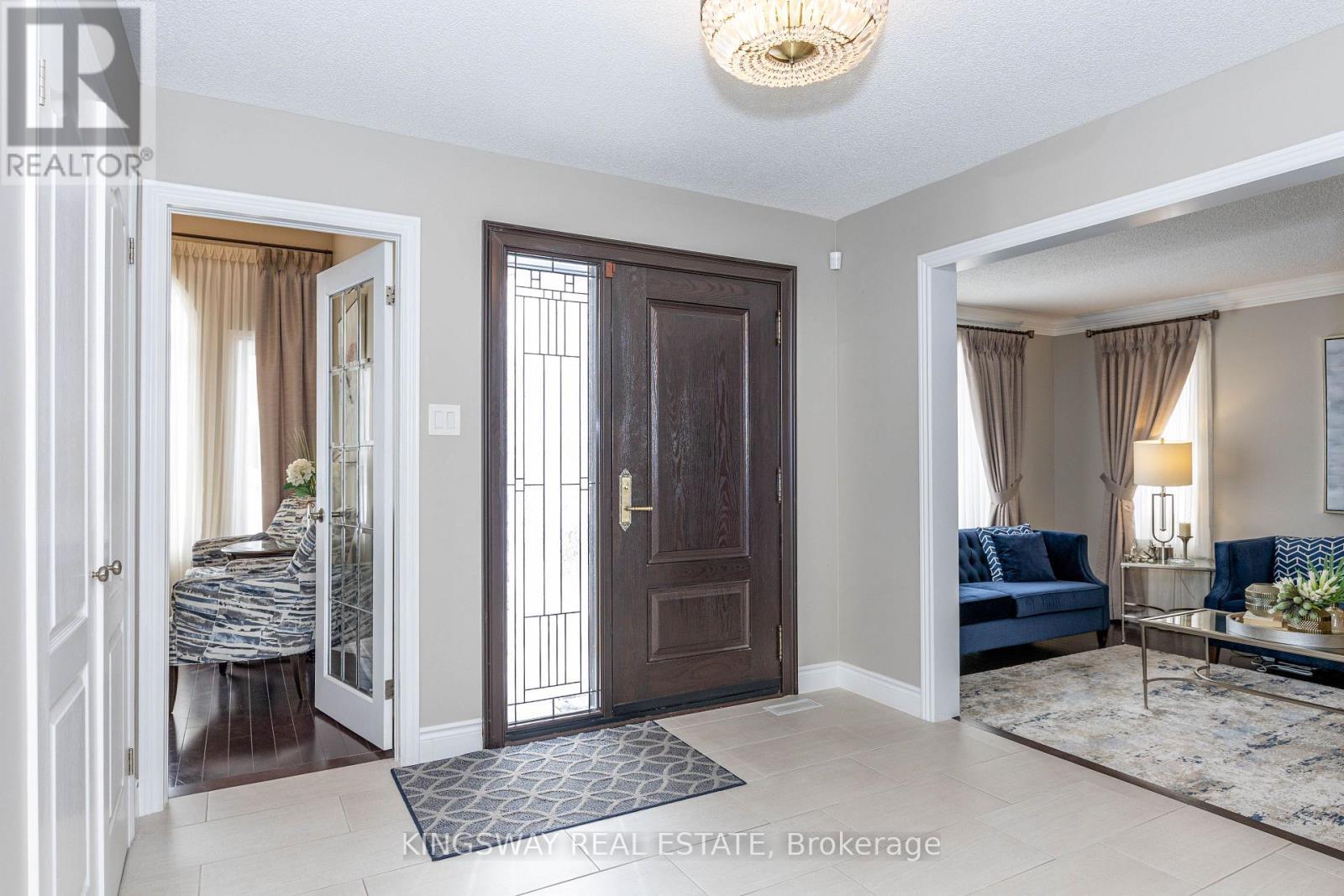 4175 Arbourfield Drive, Burlington, ON - Indoor