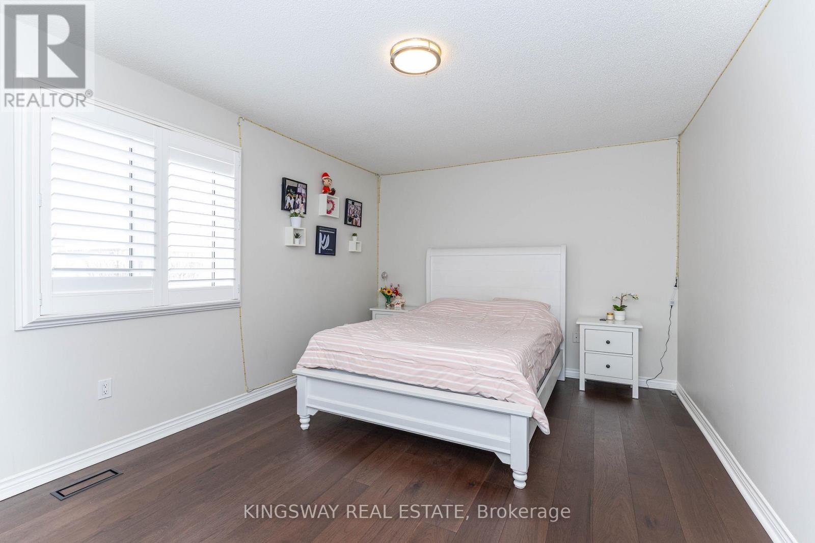 4175 Arbourfield Drive, Burlington, ON - Indoor Photo Showing Bedroom