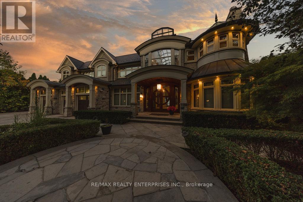 1500 Watersedge Road, Mississauga, ON - Outdoor