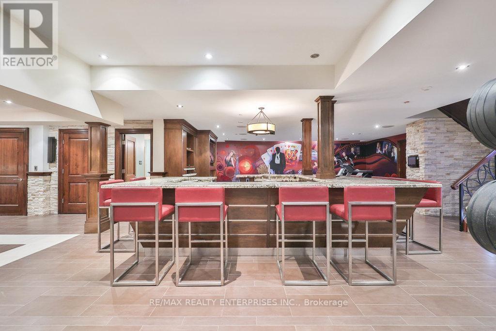 1500 Watersedge Road, Mississauga, ON - Indoor Photo Showing Dining Room