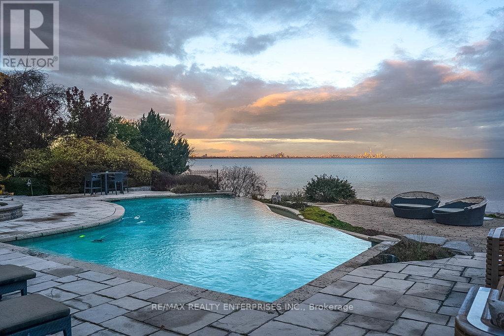 1500 Watersedge Road, Mississauga, ON - Outdoor With In Ground Pool With View