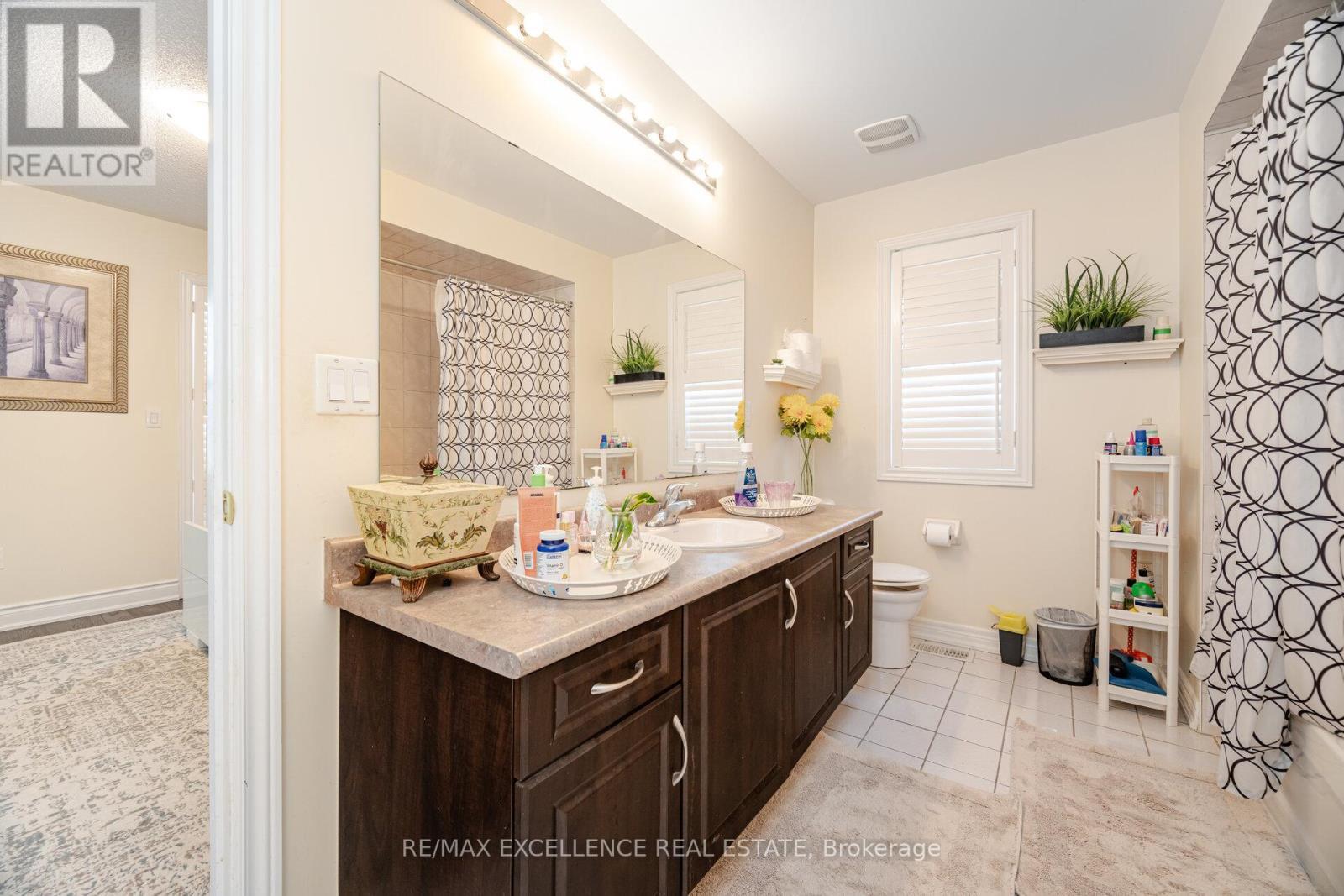 73 Gardenbrooke Trail, Brampton, ON - Indoor Photo Showing Bathroom