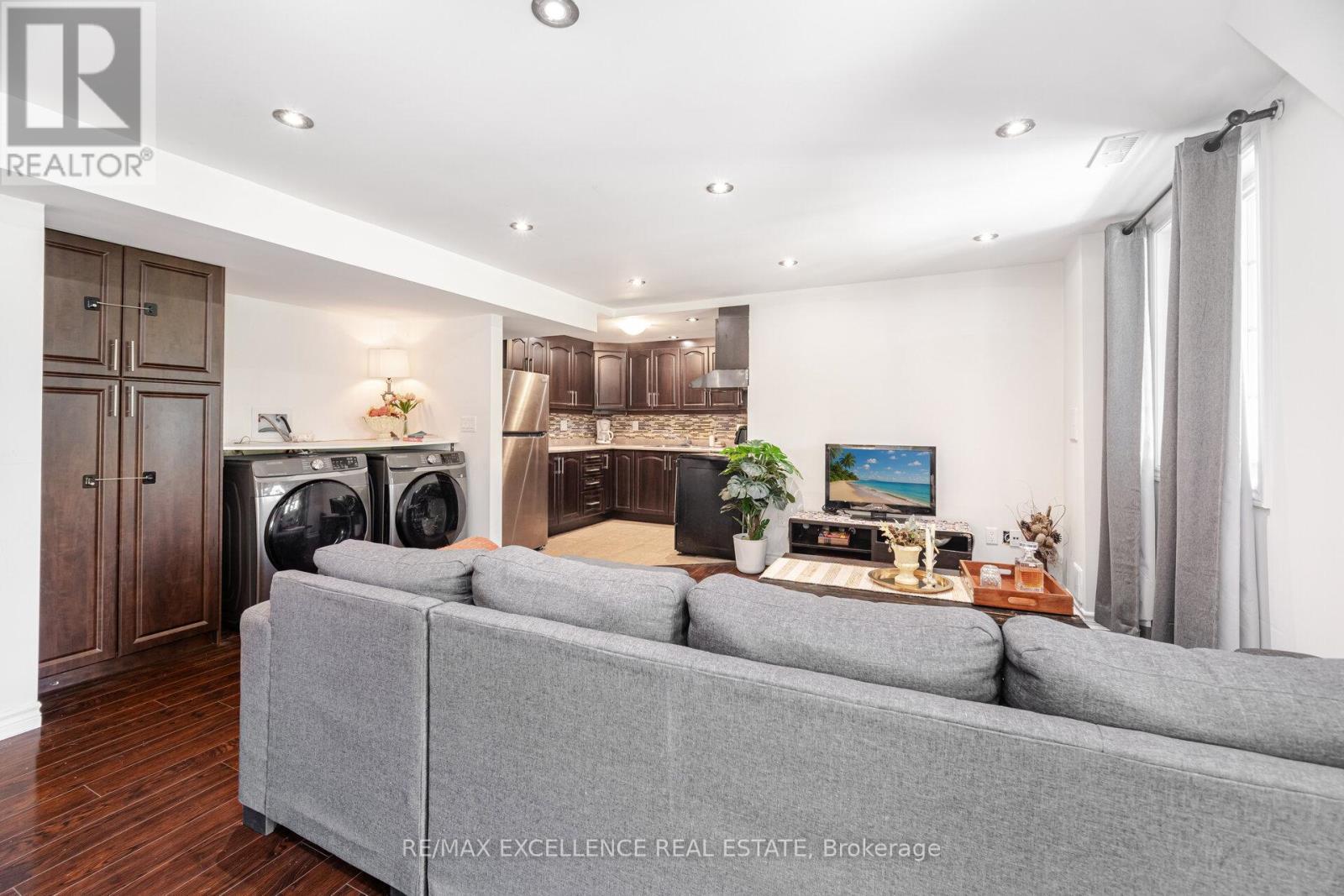 73 Gardenbrooke Trail, Brampton, ON - Indoor