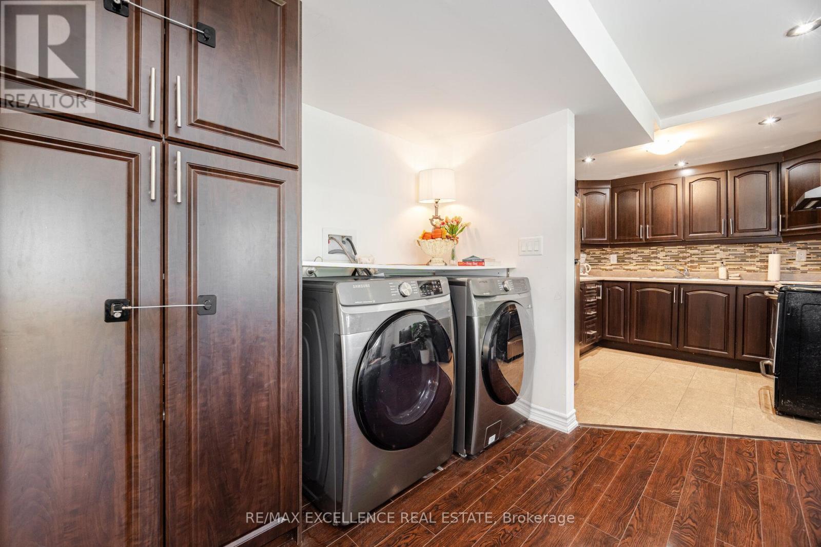 73 Gardenbrooke Trail, Brampton, ON - Indoor Photo Showing Laundry Room