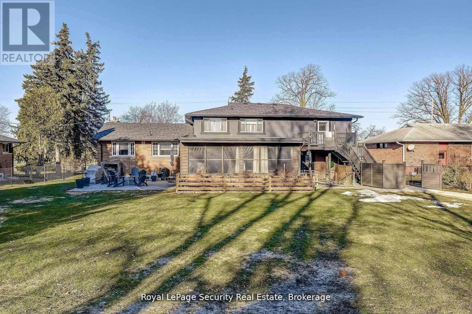 11310 Trafalgar Road, Halton Hills, ON - Outdoor With Deck Patio Veranda