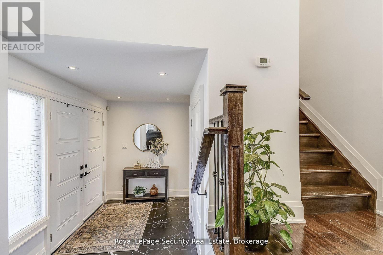 11310 Trafalgar Road, Halton Hills, ON - Indoor Photo Showing Other Room