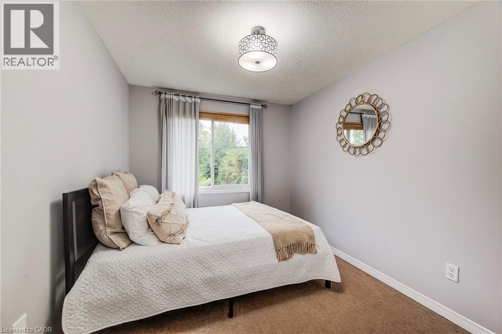 120 Dudhope Avenue Unit# 20, Cambridge, ON - Indoor Photo Showing Bedroom
