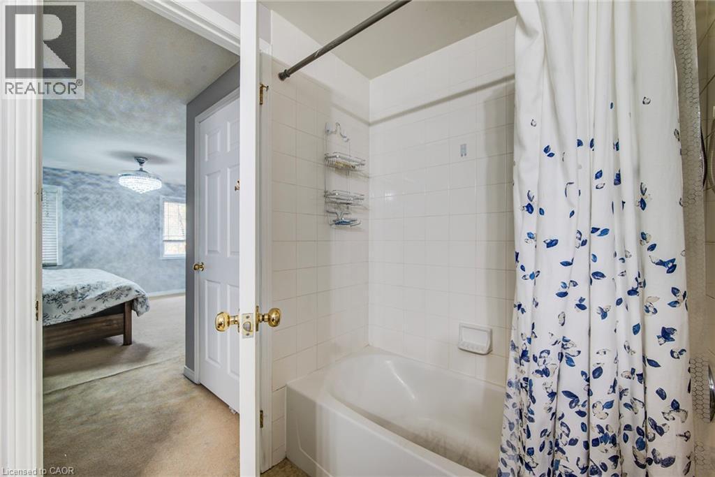 120 Dudhope Avenue Unit# 20, Cambridge, ON - Indoor Photo Showing Bathroom