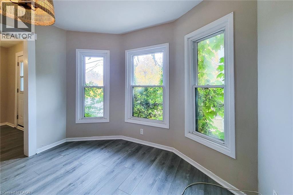 76 Wellington Street S, Hamilton, ON - Indoor Photo Showing Other Room