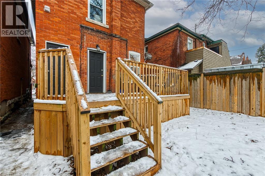 76 Wellington Street S, Hamilton, ON - Outdoor With Exterior