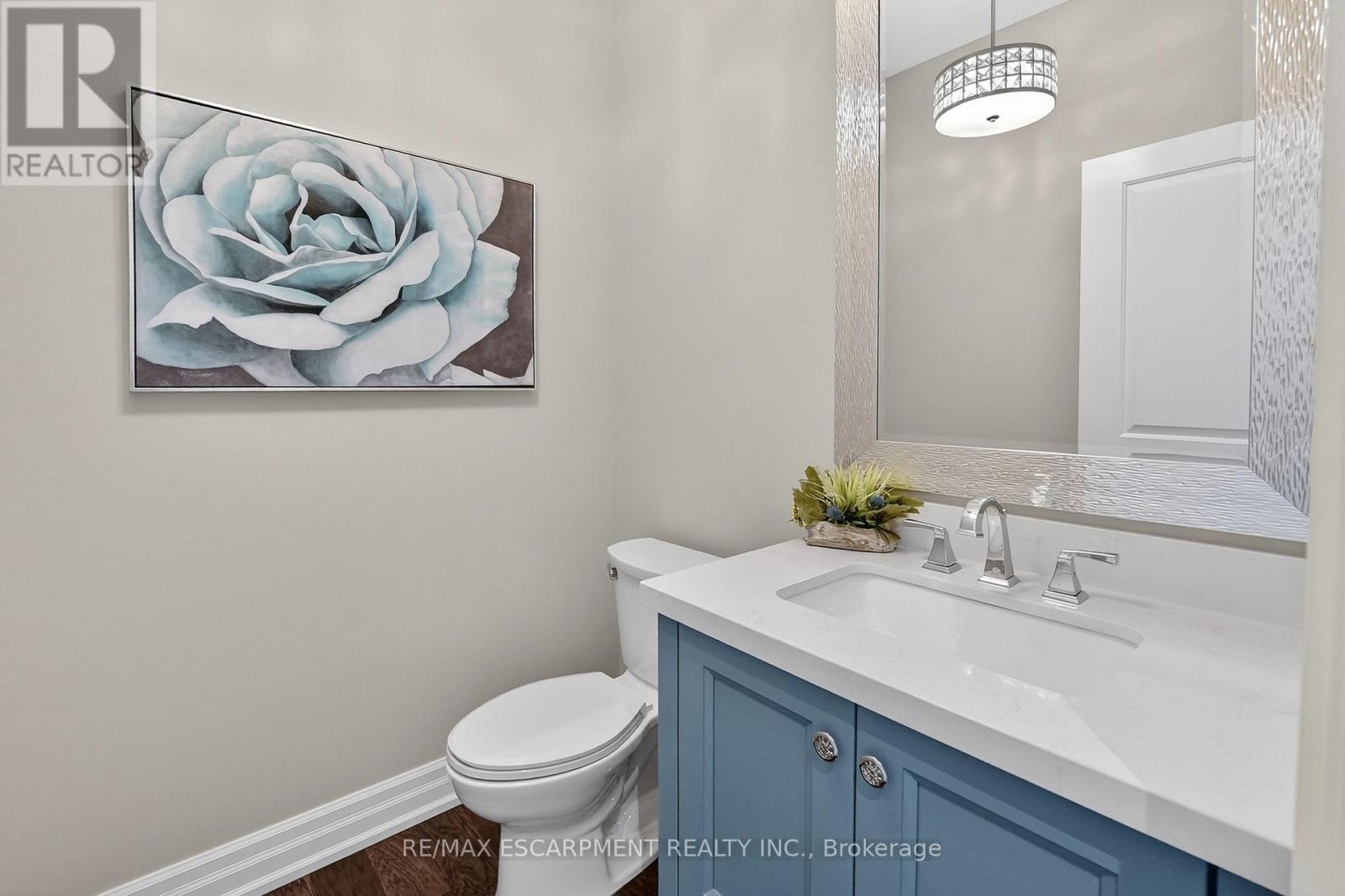 224 Mountain Road, Grimsby, ON - Indoor Photo Showing Bathroom