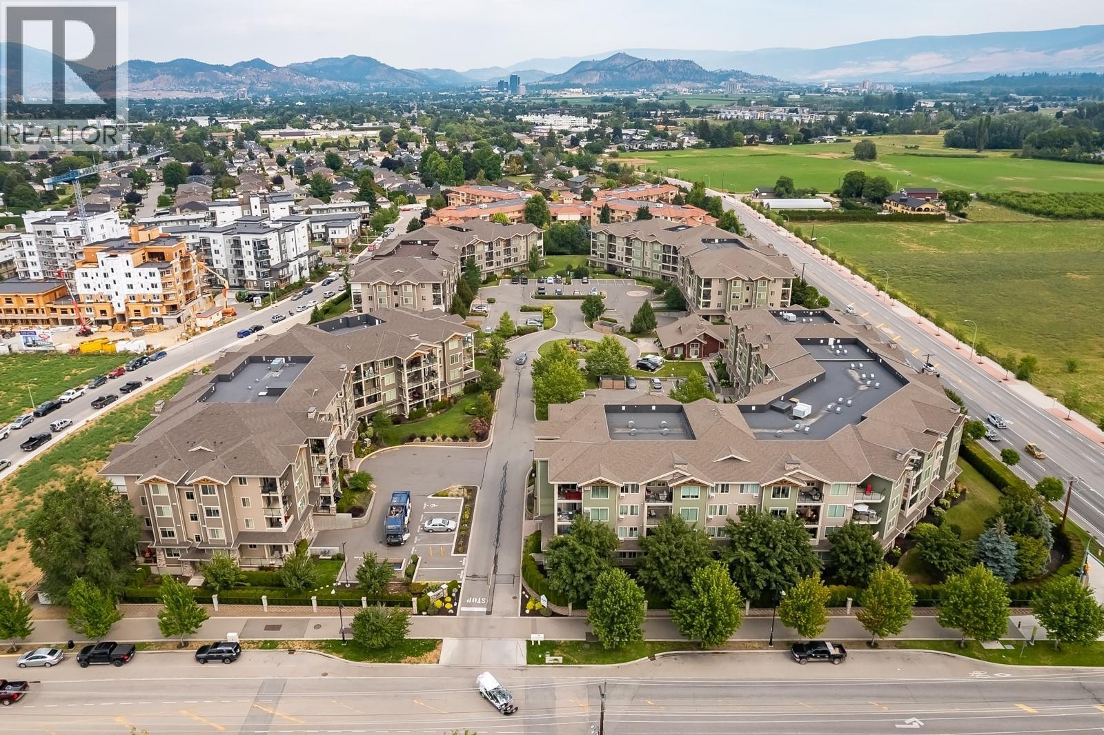 3739 Casorso Road Unit# 313, Kelowna, BC - Outdoor With View
